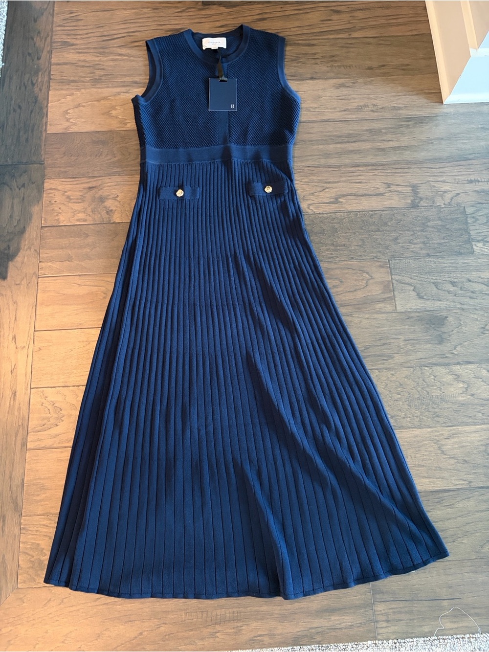New With Tags Tuckernuck Knit Ruby Dress Sz M - Picture 7 of 12